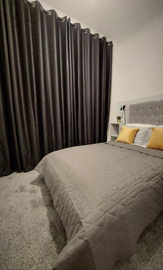 Apartamento Modern & Bright, G/F, 1Br Apt. Real Hidden Gem Hamilton Exterior foto